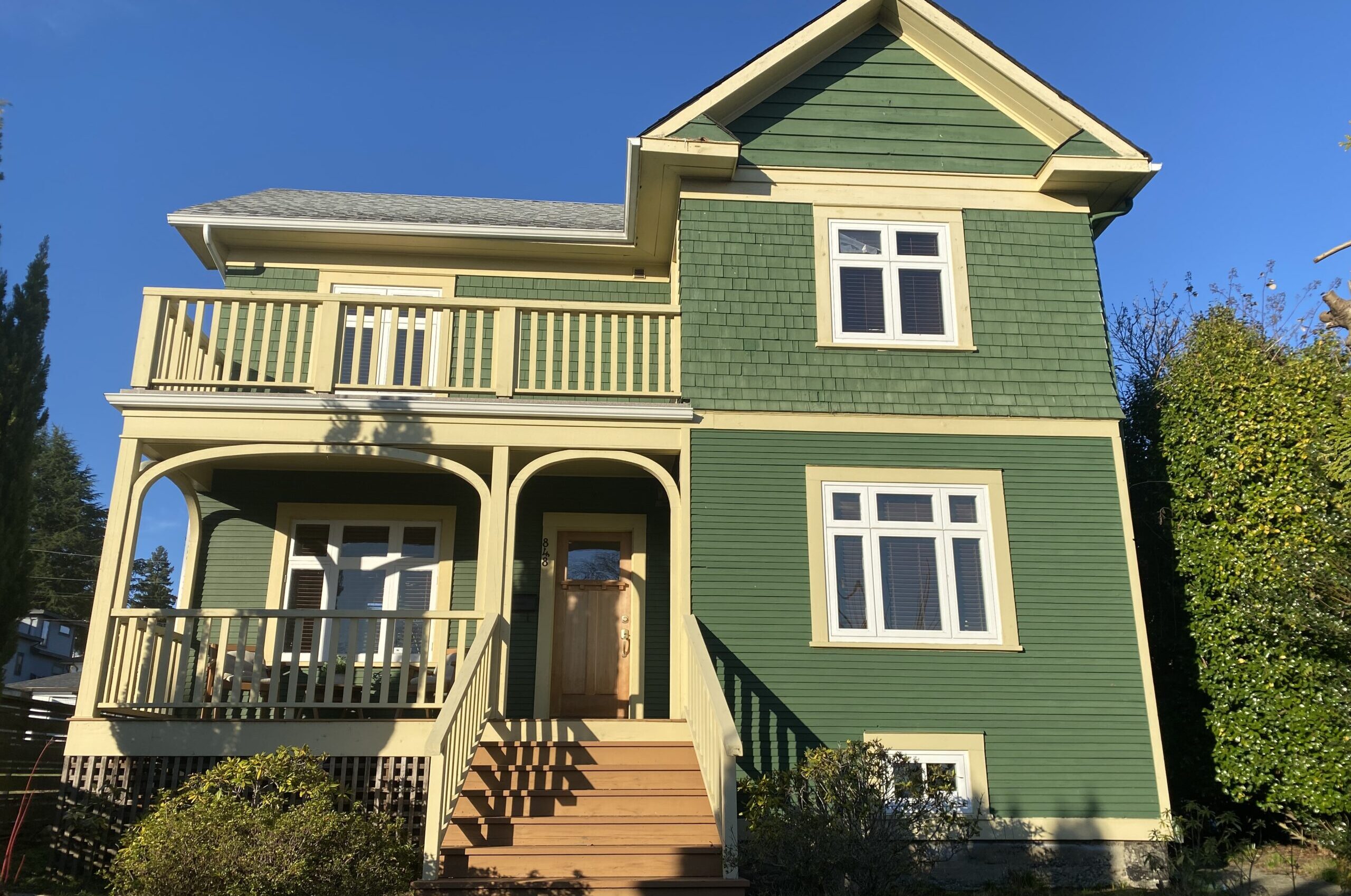 848 E 6th St, North Vancouver